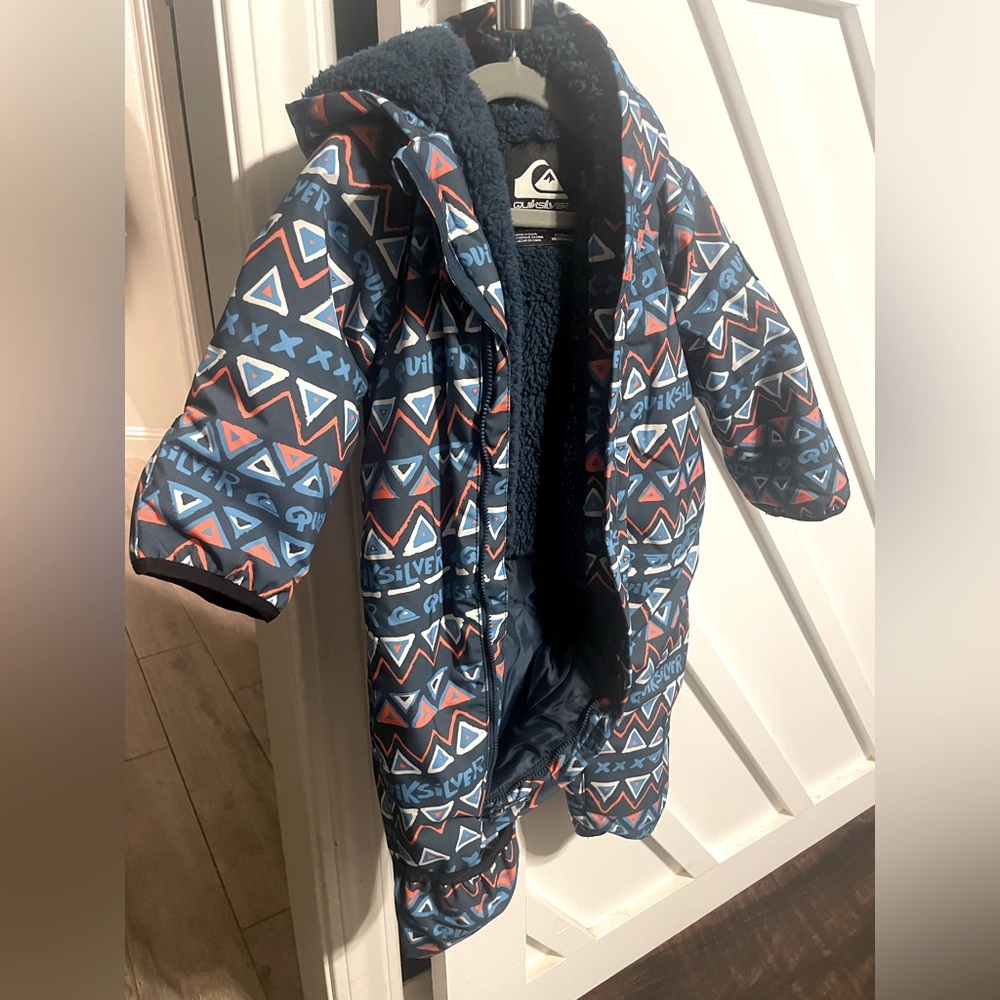 Quicksilver infant winter/snow suit.  Size 6-12 month.  Only worn once. Like new